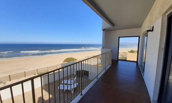 Figueira da Foz House | Beach front big private house