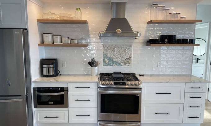 Westbrook Center Cottage | Beach Front Cottage-Private Beach