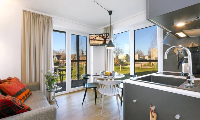 Lembruch Apartment | Beach front apartment