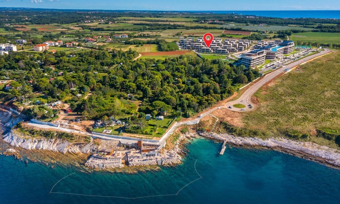 Crveni Vrh House | Beach front home in Savudrija