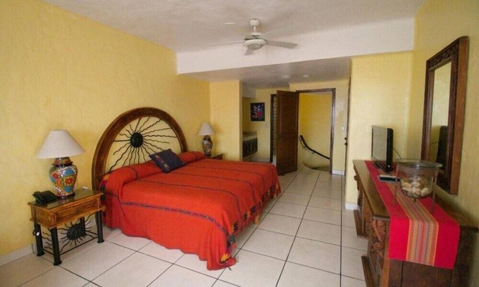South Hotel Zone Hotel | Beach-front Los Tules 2BR Condo with Outdoor Swimming Pool