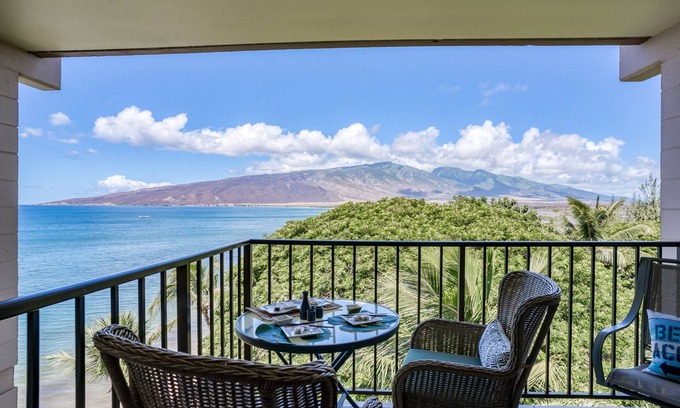 Kihei Condo | Beach Front Ocean View Penthouse Kealia Resort Condo - Sugar Beach