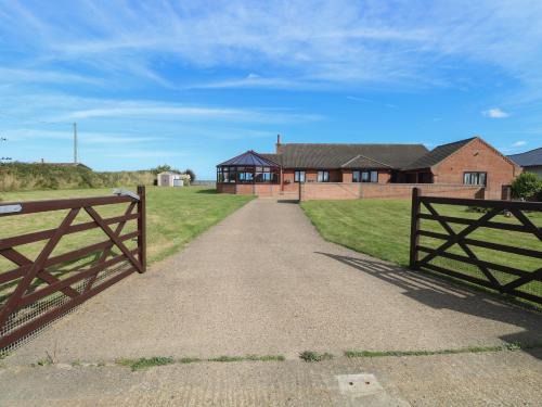 Irstead House | Beach Haven