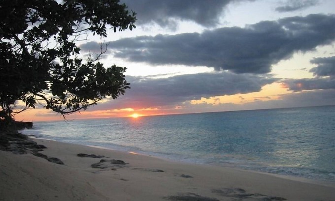Sugar Loaf Settlement House | Beach House on Secluded Gorgeous Beach