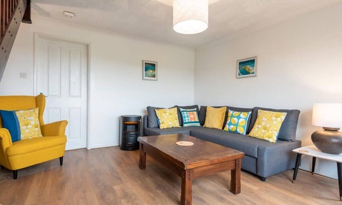Porthtowan House | Beach House Sea Views 10 min Walk to Beach