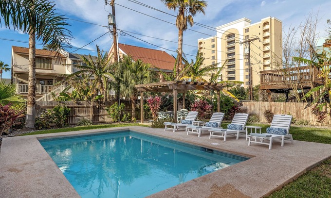South Padre Island House | Beach Life Awaits - 2 King Beds, Private Heated Pool, 1 min to beach, dogs ok!