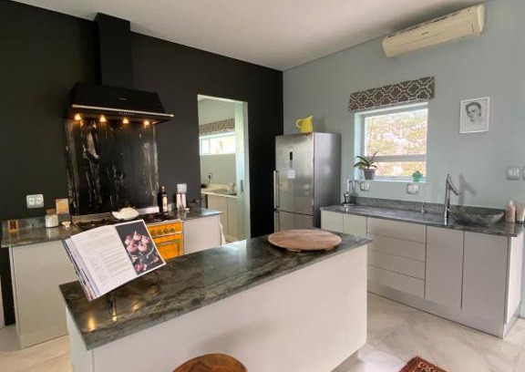 Rooiels House | Beach & Mountain Retreat within a UNESCO Biosphere