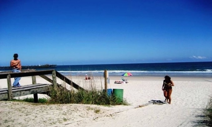 Myrtle Beach Condo | BEACH PARK @SPRINGMAID BEACH/DOGS OK!/LINENS & TOWELS/WASHERDRYER/SECUREDWIFI