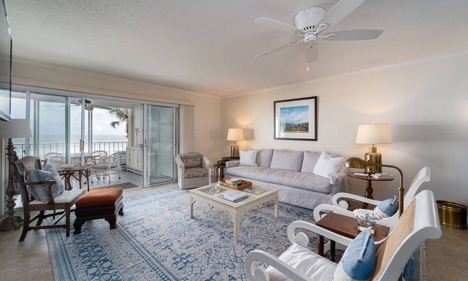 Sawgrass Condo | Beach Retreat/Spacious/Steps to the beach. Newly Refurnished!
