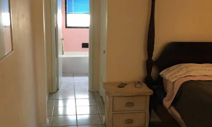Lauderdale-by-the-Sea House | BEACH Village #5 Efficiently A hop skip to beach