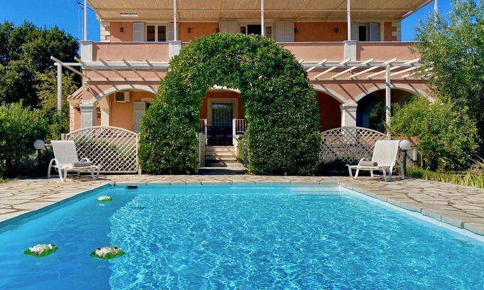 Kassiopi Villa | Beach Villa Petros with private pool