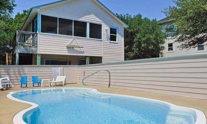 Ocean Sands House | Beached & Lovin' It | Pool, Game Room & Screened Porch