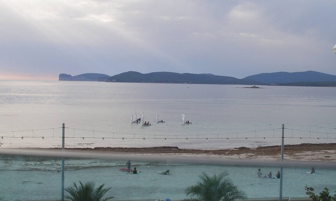Lido Apartment | Beachfront apartment balconies and panoramic views ideal for couples and families