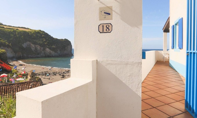 Ribeira Grande House | Beachfront Casa da Praia