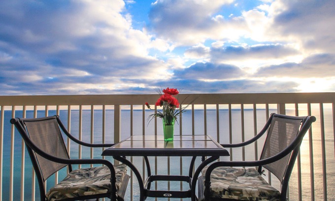 West Panama City Beach Condo | Beachfront - Private Parking - Free beach chair service - Pickleball Courts