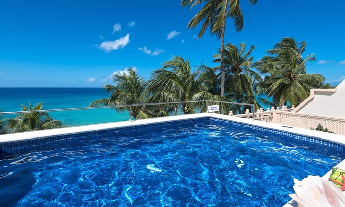 Reeds Bay Apartment | Beachfront Rooftop Penthouse with Plunge Pool - Reeds House 1