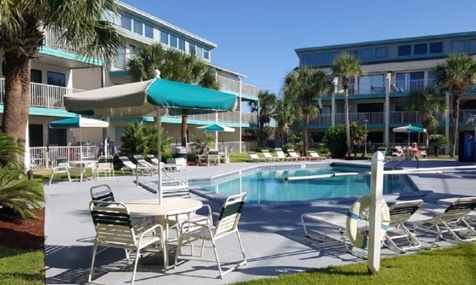 Biltmore Beach Condo | BEACHSIDE 1 bedroom condo with POOL view
