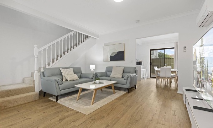Glenelg South House | Beachside 3-Bed Retreat with BBQ & Garage