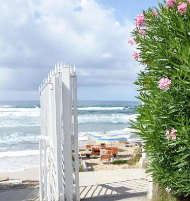 Sperlonga Villa | Beachside House