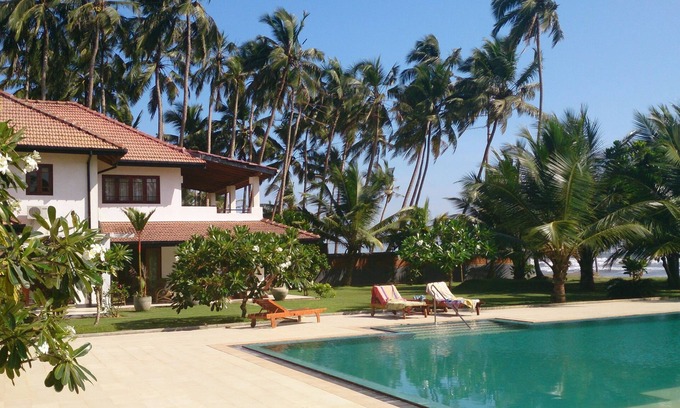 Wadduwa Villa | Beachside Villa. Private Chef. Swimming Pool and Tennis court. 3 bedrooms. AC