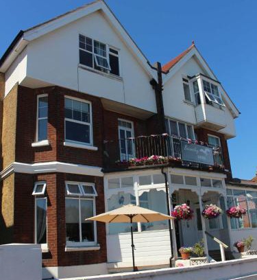 Eastbourne House | Beamsley Lodge B&B