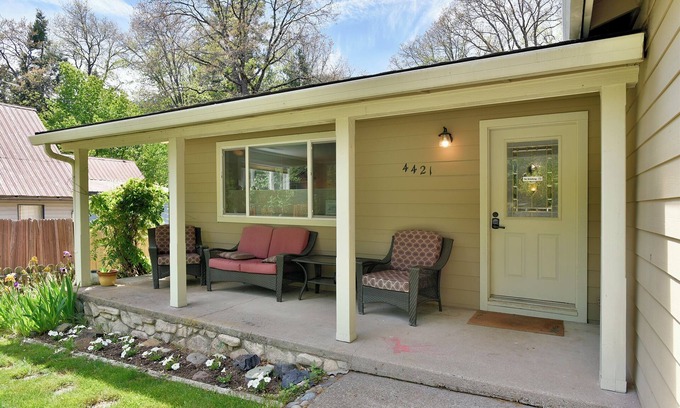 Dunsmuir House | Bear Creek Bungalow, Comfortable home for everyone