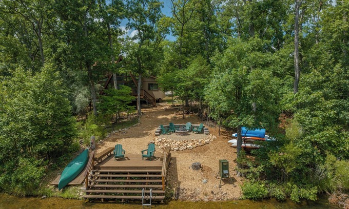 Innsbrook Ski Chalet | Bear Hug Hideaway by Innsbrook Vacations!