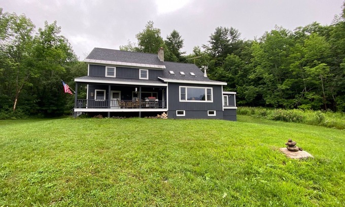 North River House | BEAR NORTH - FABULOUS PRIVATE FAMILY HOME near GORE MT and ADIRONDACK PARK