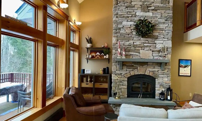 East Burke House | Bear Path Paradise