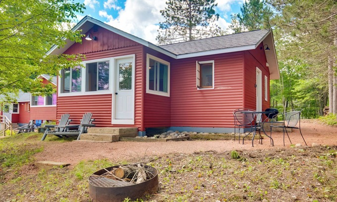 Harshaw Cabin | Bearskin Lake Cabin: Fish, Boat & Relax!