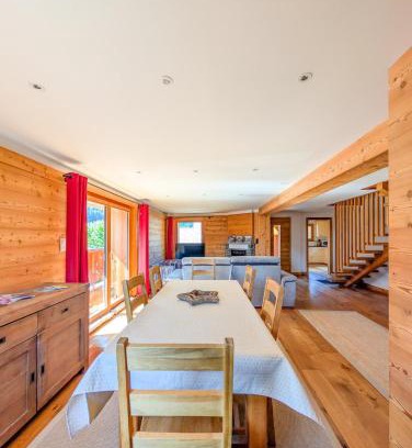 Champery Apartment | Beau chalet au centre de Champéry - vue montagne