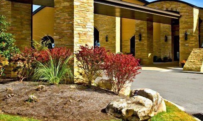 Fairfield Glade Apartment | Beautiful 1 bedroom unit at resort, sleeps 4