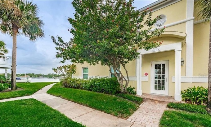 Coquina Key Condo | Beautiful 1 Br. Condo (93967) by Houzlet