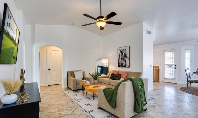 Chandler House | Beautiful 2/2 in Springfield 55+ Golf Community 30 night minimum