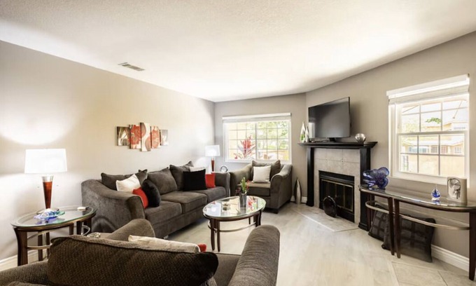 Rancho Cucamonga House | Beautiful 2Bdrm-3Bth Townhome, Attached 2 Car Garage, Pool, Gated Community