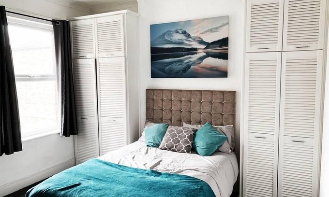 Streatham House | Beautiful 3 bed apartment free parking near trains