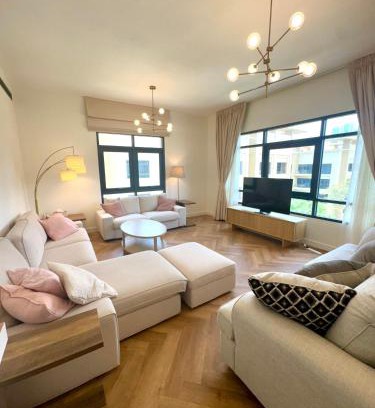 The Greens Apartment | Beautiful 3 Bedroom Apartment in The Greens