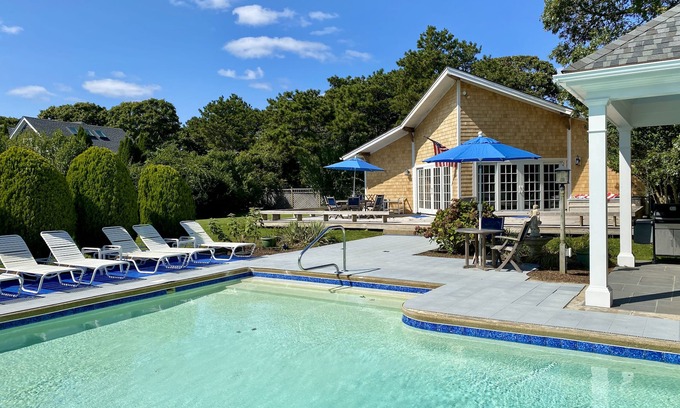 Katama House | Beautiful 4 Bedroom House with Private Pool and Private Beach Access