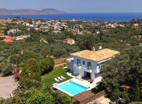 Filaki Villa | Beautiful 5bedroom villa big pool, close to beach!