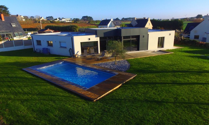 Plouarzel House | Beautiful 8-person house with heated pool – sea & relaxation in Trézien” PLZ18