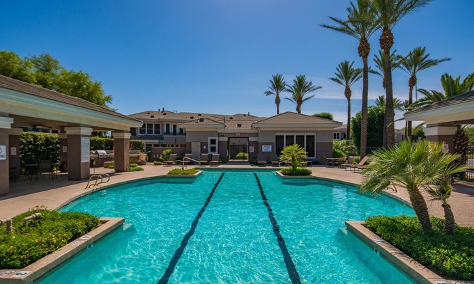 Kierland Condo | Beautiful and exceptionally located condo!