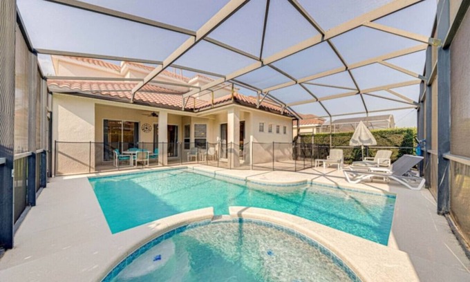 Tuscan Hills Apartment | Beautiful And Peaceful 5 B/Room Home Private Pool