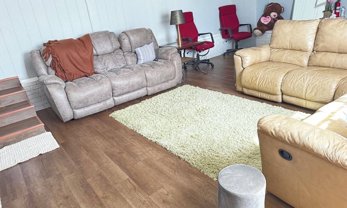 Bowling Green Apartment | Beautiful and Spacious 3-bedroom apartment in charming Bowling Green.