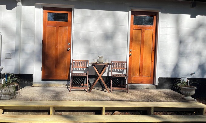Griffin Heights House | Beautiful and Very Clean Remodel! Close to FSU, Down Town Area and Restaurants