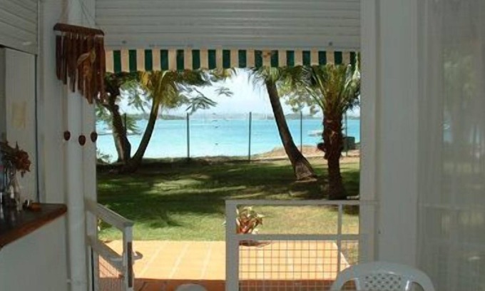 Pointe-a-Pitre Apartment | beautiful apartment located in a residence Gosier bottom of the strong sea