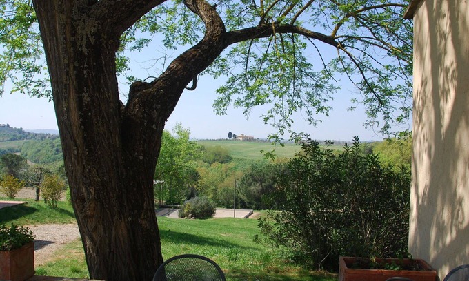 Castelfiorentino Villa | Beautiful apartment in villa with WIFI, pool, panoramic view and parking, close to San Gimignano