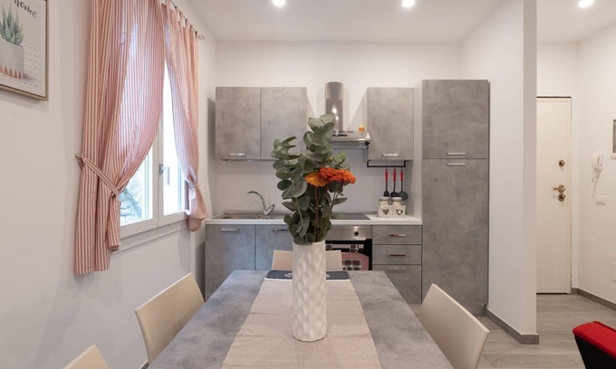 Diano Castello Apartment | Beautiful apartment for 5 people with WIFI, A/C, pets allowed and panoramic view