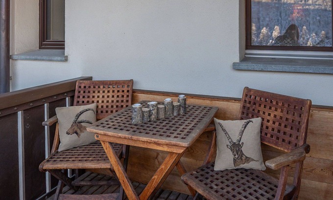 Sankt Moritz-Bad Apartment | Beautiful apartment for 4 people with WIFI, TV, balcony, pets allowed and panoramic view