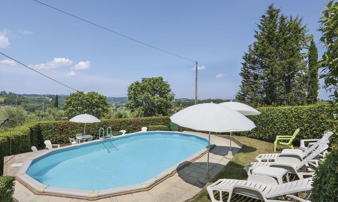 San Miniato Villa | Beautiful apartment in villa for 2 people with pool, A/C, TV, patio and pets allowed