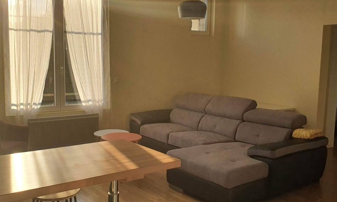 Bourges Apartment | Beautiful apartment Bourges 2nd floor